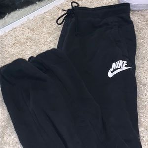 Nike joggers